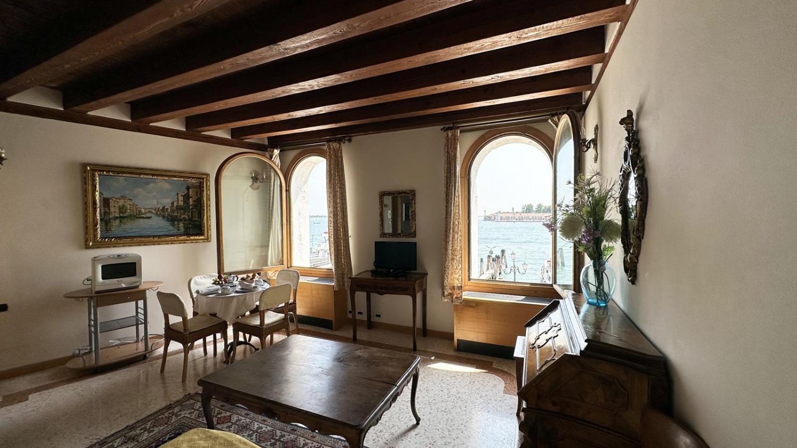 San Simeon Apartments Venesia Bagian luar foto