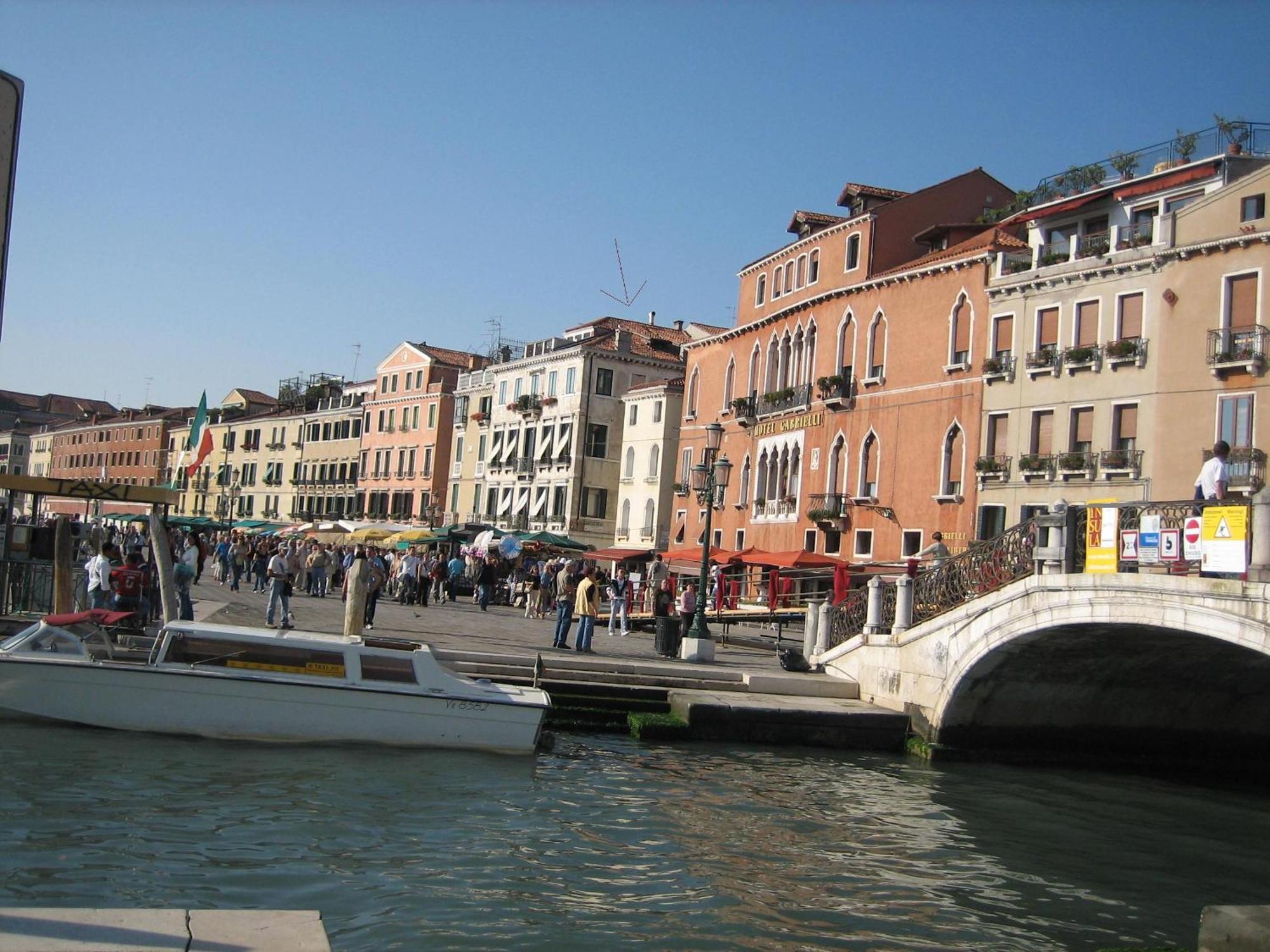 San Simeon Apartments Venesia Bagian luar foto