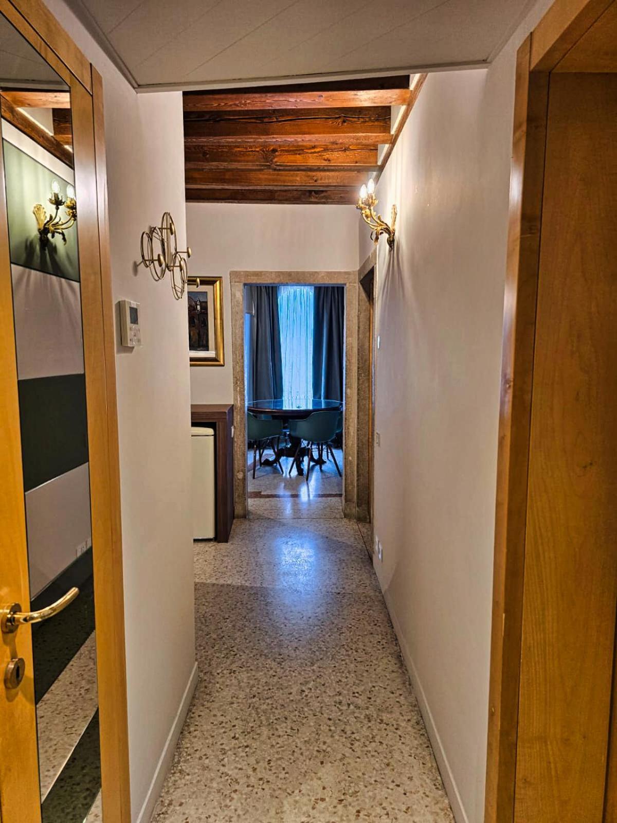 San Simeon Apartments Venesia Bagian luar foto
