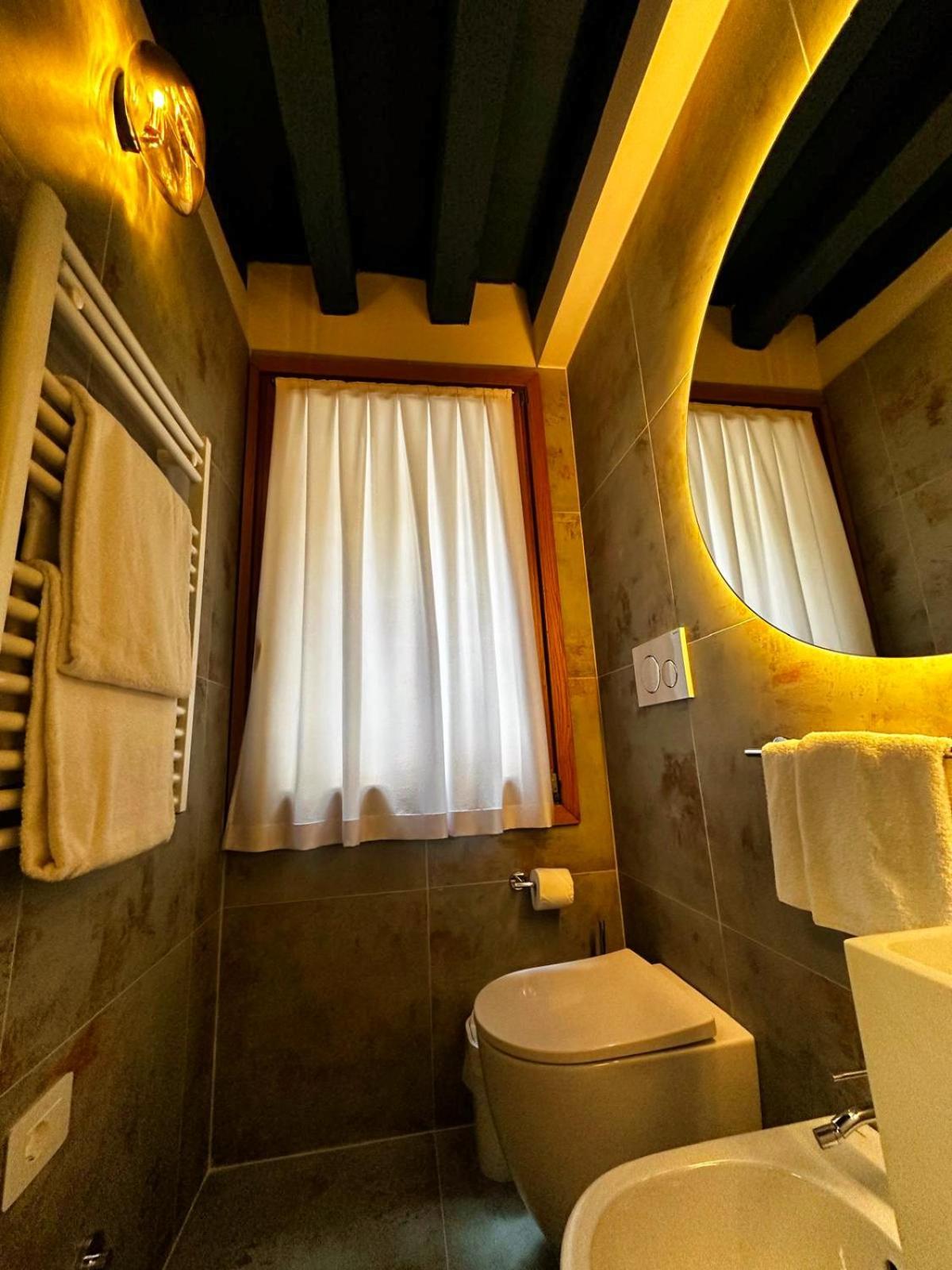 San Simeon Apartments Venesia Bagian luar foto