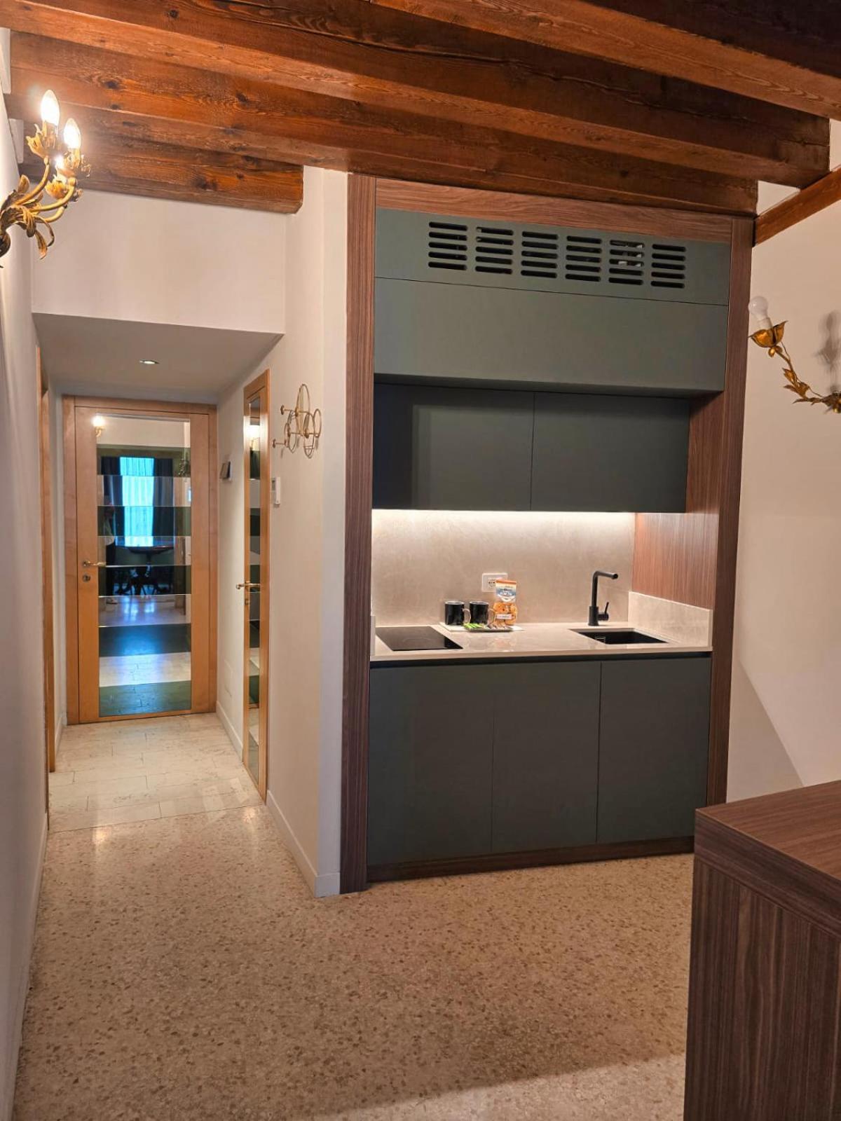 San Simeon Apartments Venesia Bagian luar foto